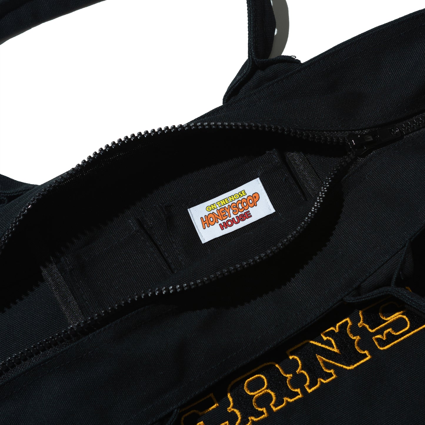 HONEY WEST JEANS ZIP TOTE BAG BLACK