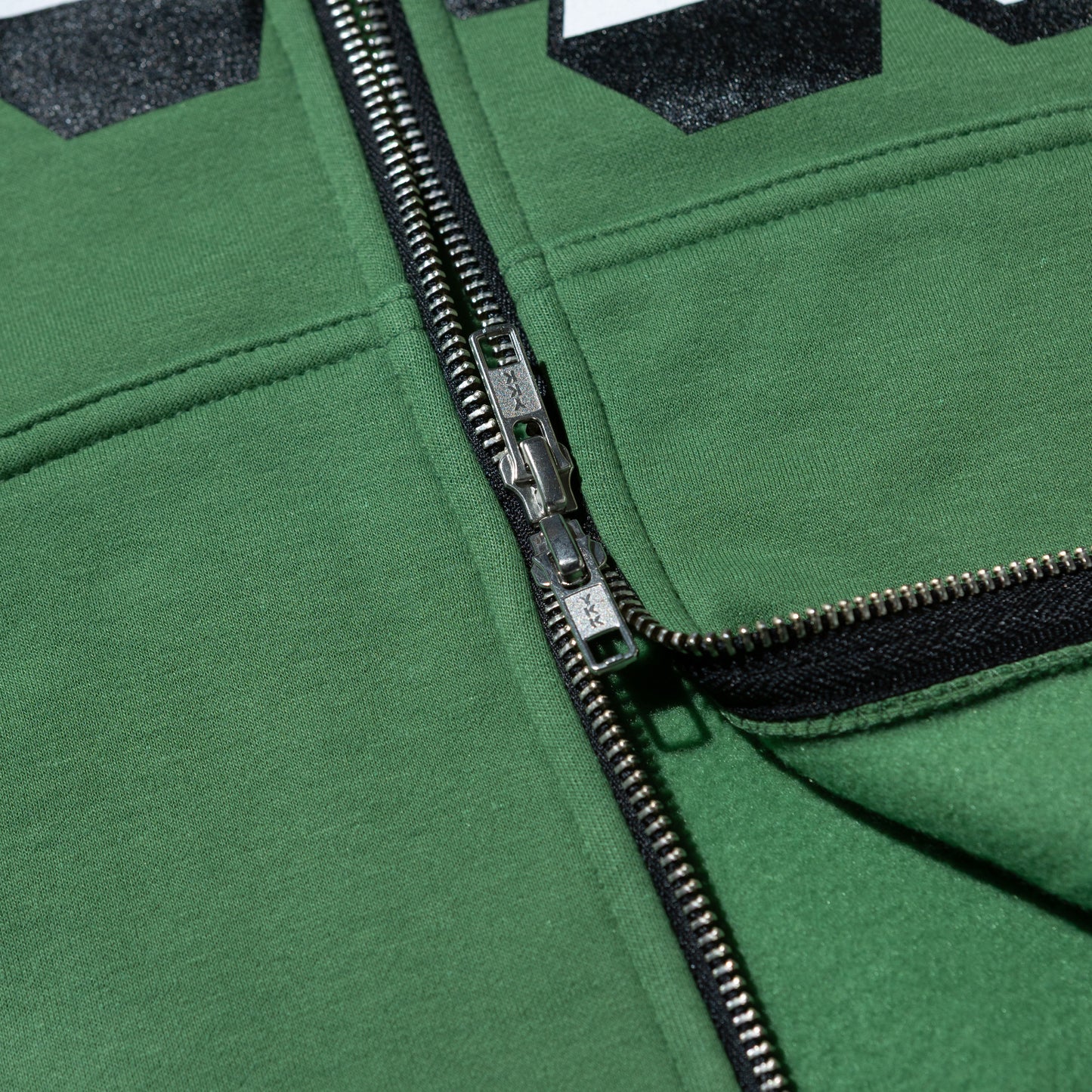 HKR LOGO ZIP UP HOODED SWEATSHIRT GREEN