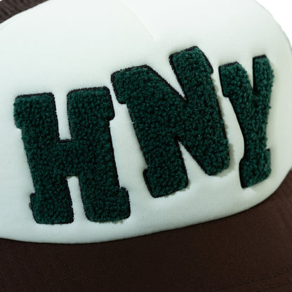 HNY LOGO TRUCKER CAP BROWN