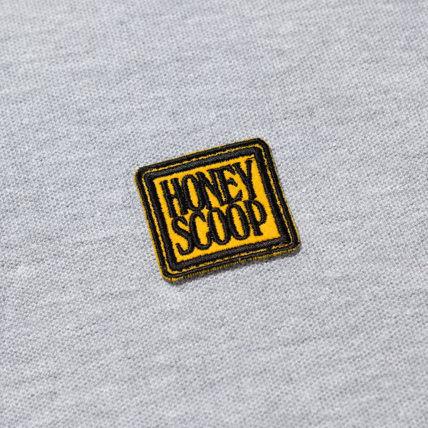 SQUARE PATCH S/S POLO SHIRT GREY